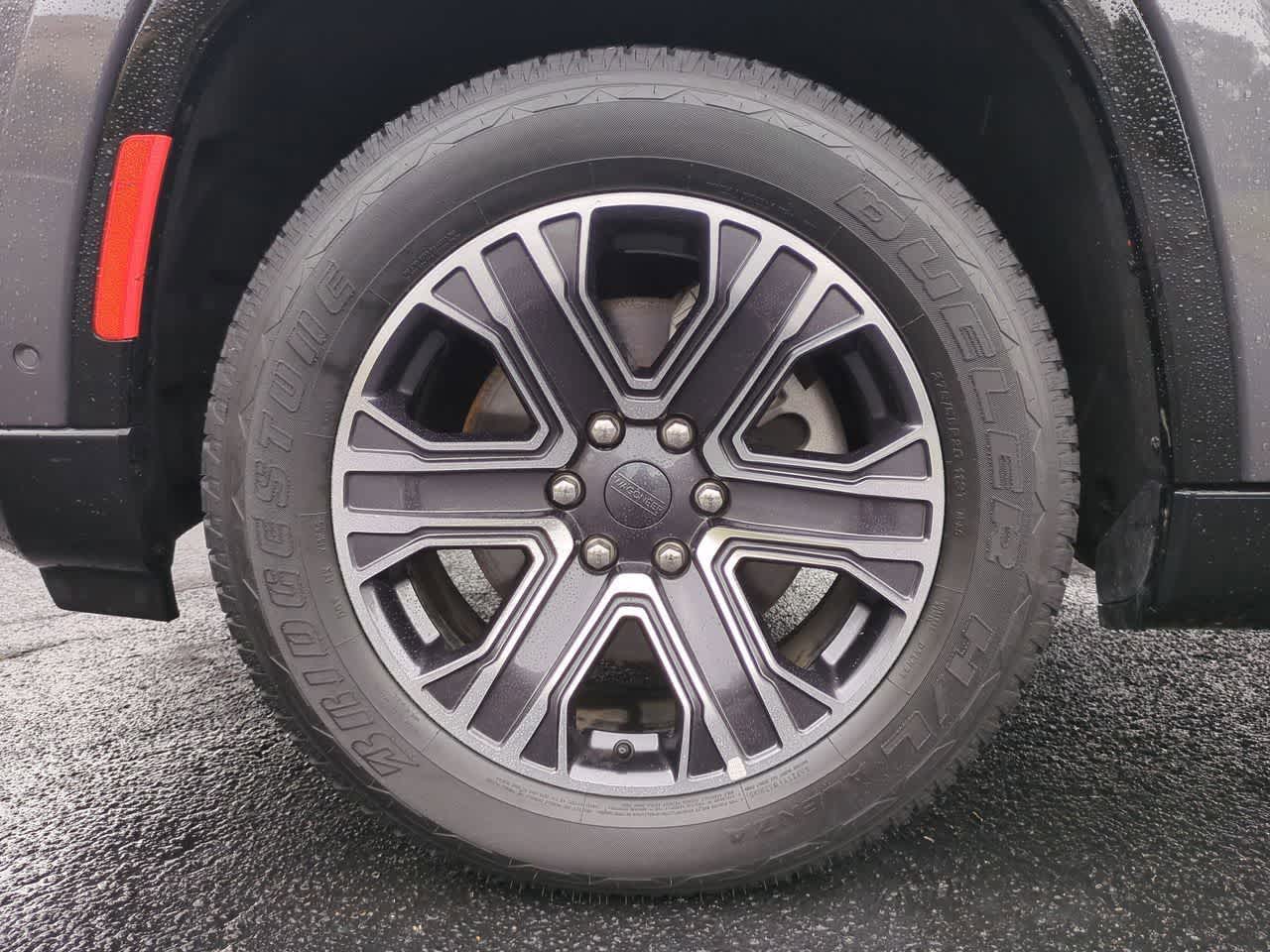 2024 Jeep Wagoneer L Series II 4x2