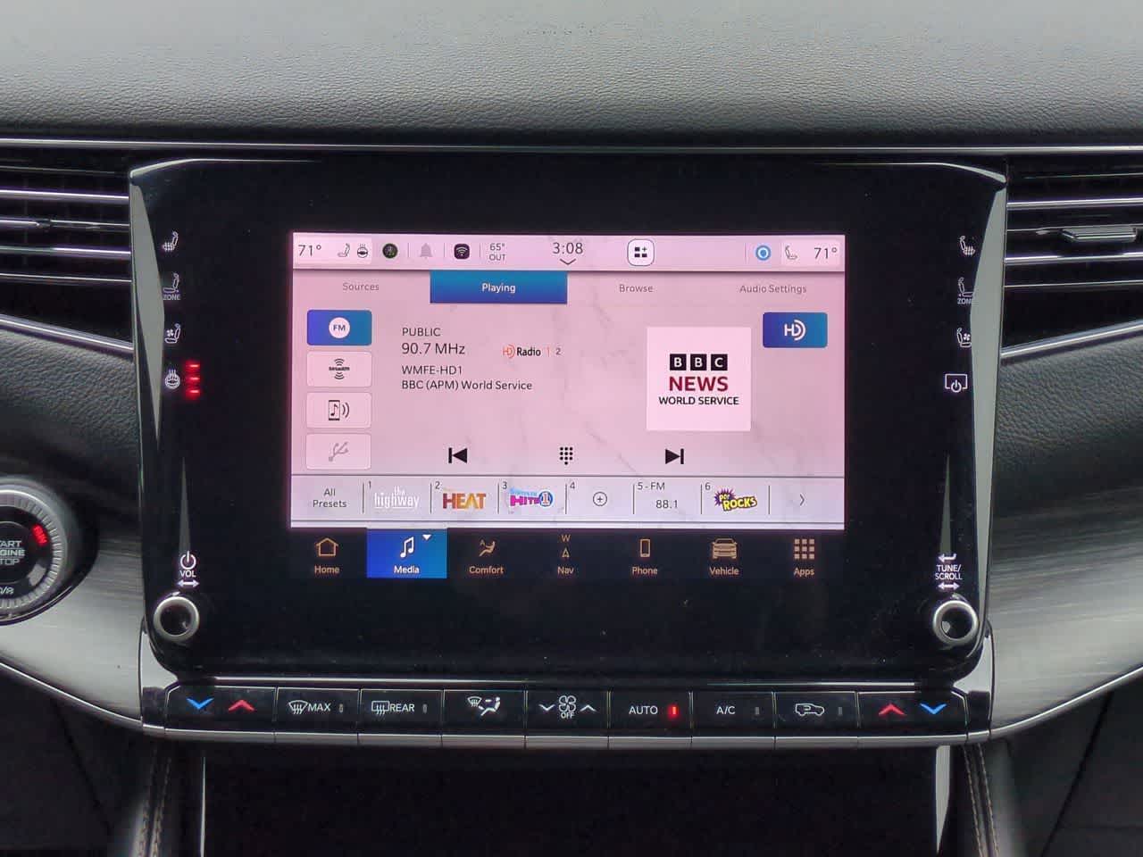 2024 Jeep Wagoneer L Series II 4x2