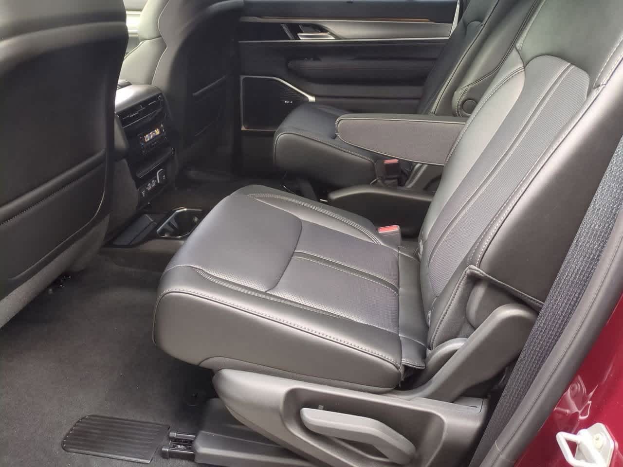 2025 Jeep Wagoneer WAGONEER CARBIDE 4X4