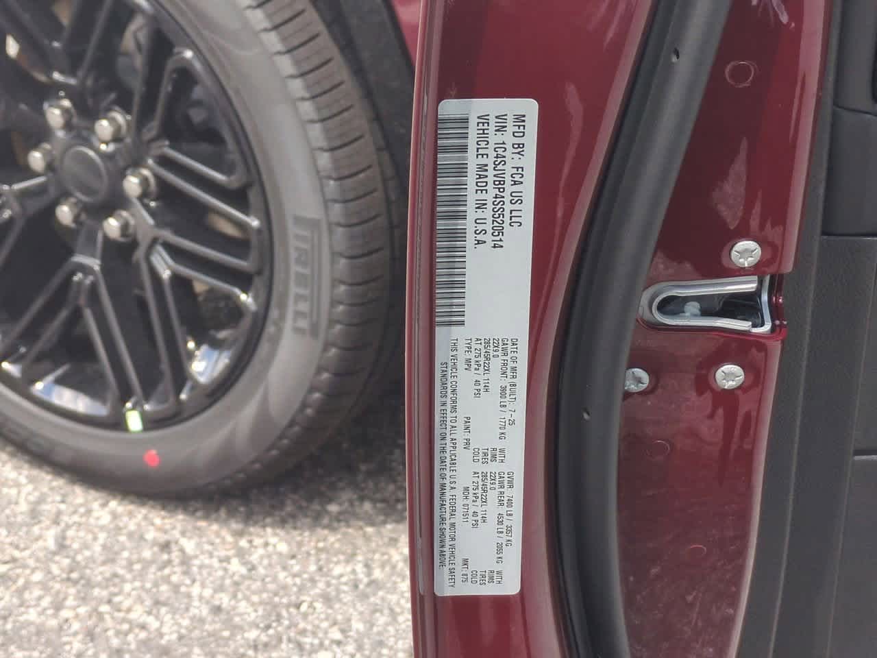 2025 Jeep Wagoneer WAGONEER CARBIDE 4X4