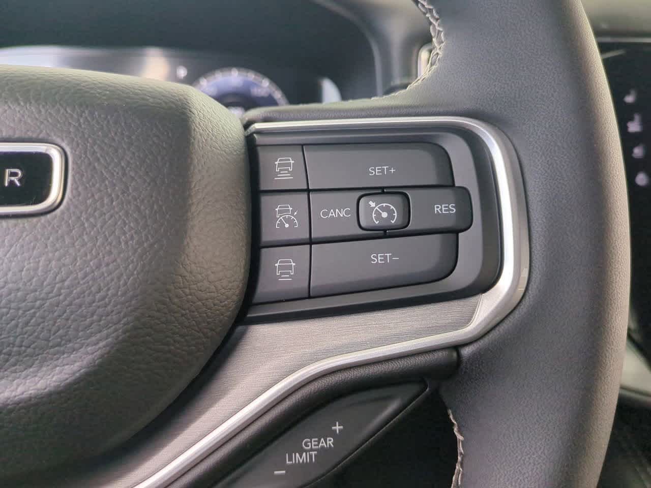 2025 Jeep Wagoneer WAGONEER CARBIDE 4X4