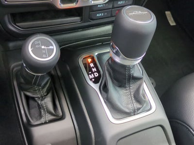 2026 Jeep Gladiator GLADIATOR SAHARA 4X4