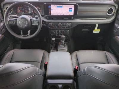 2026 Jeep Gladiator GLADIATOR SAHARA 4X4