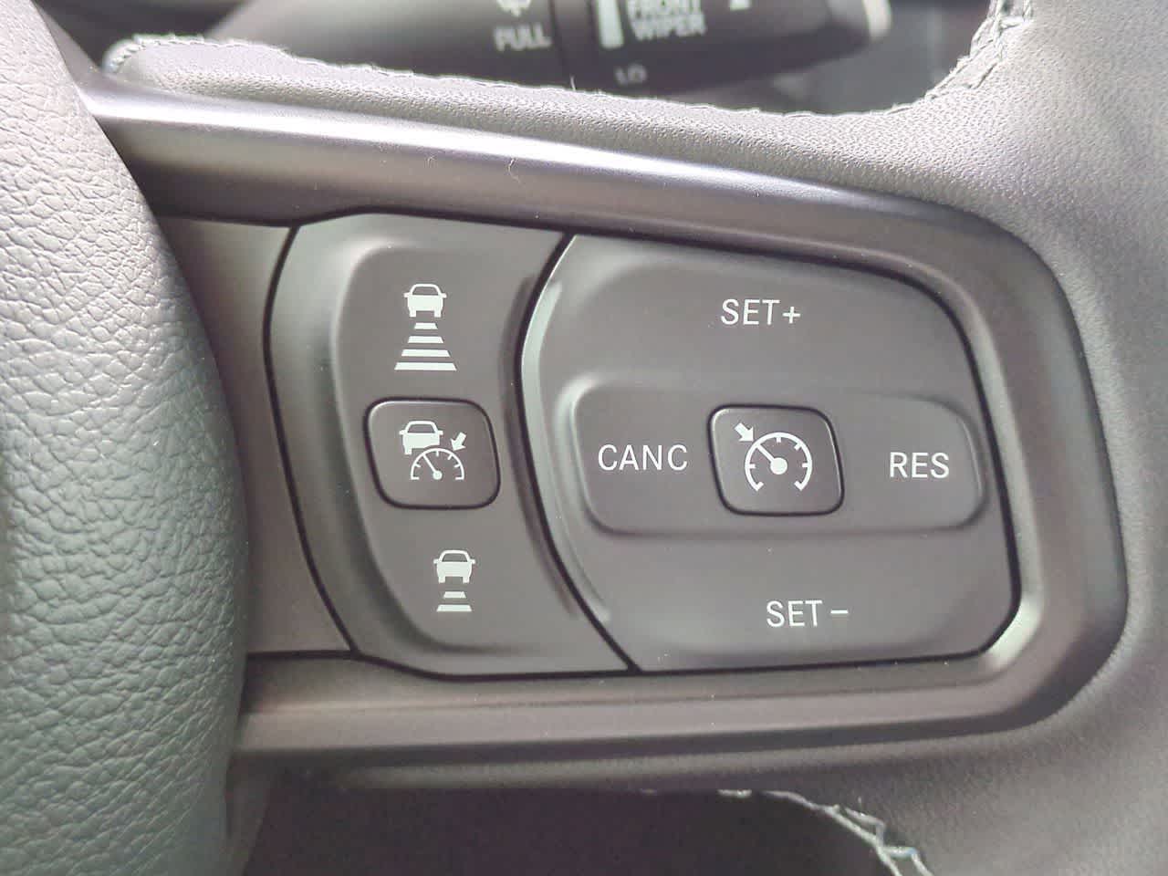 2026 Jeep Gladiator GLADIATOR SAHARA 4X4