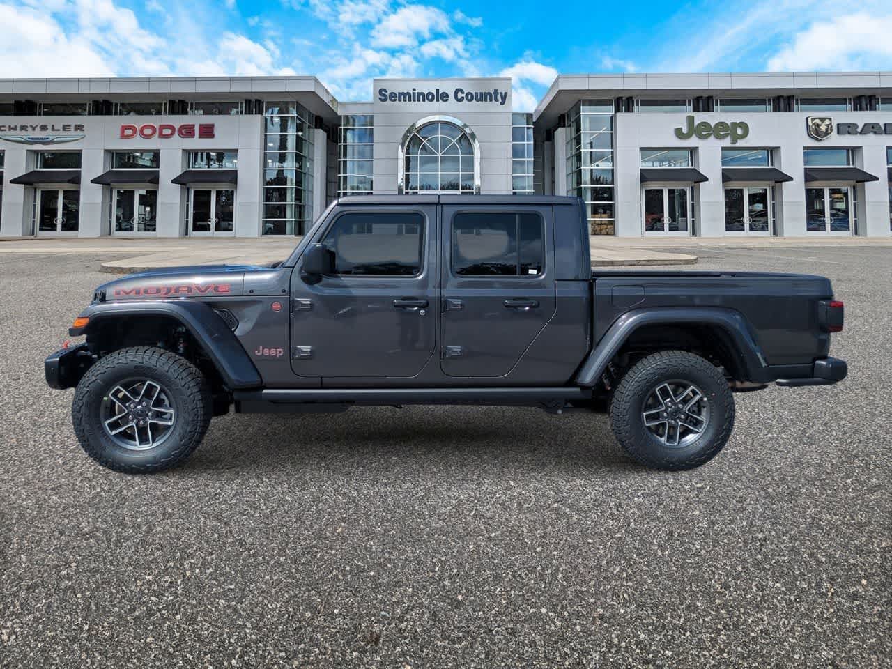 2026 Jeep Gladiator GLADIATOR MOJAVE X 4X4