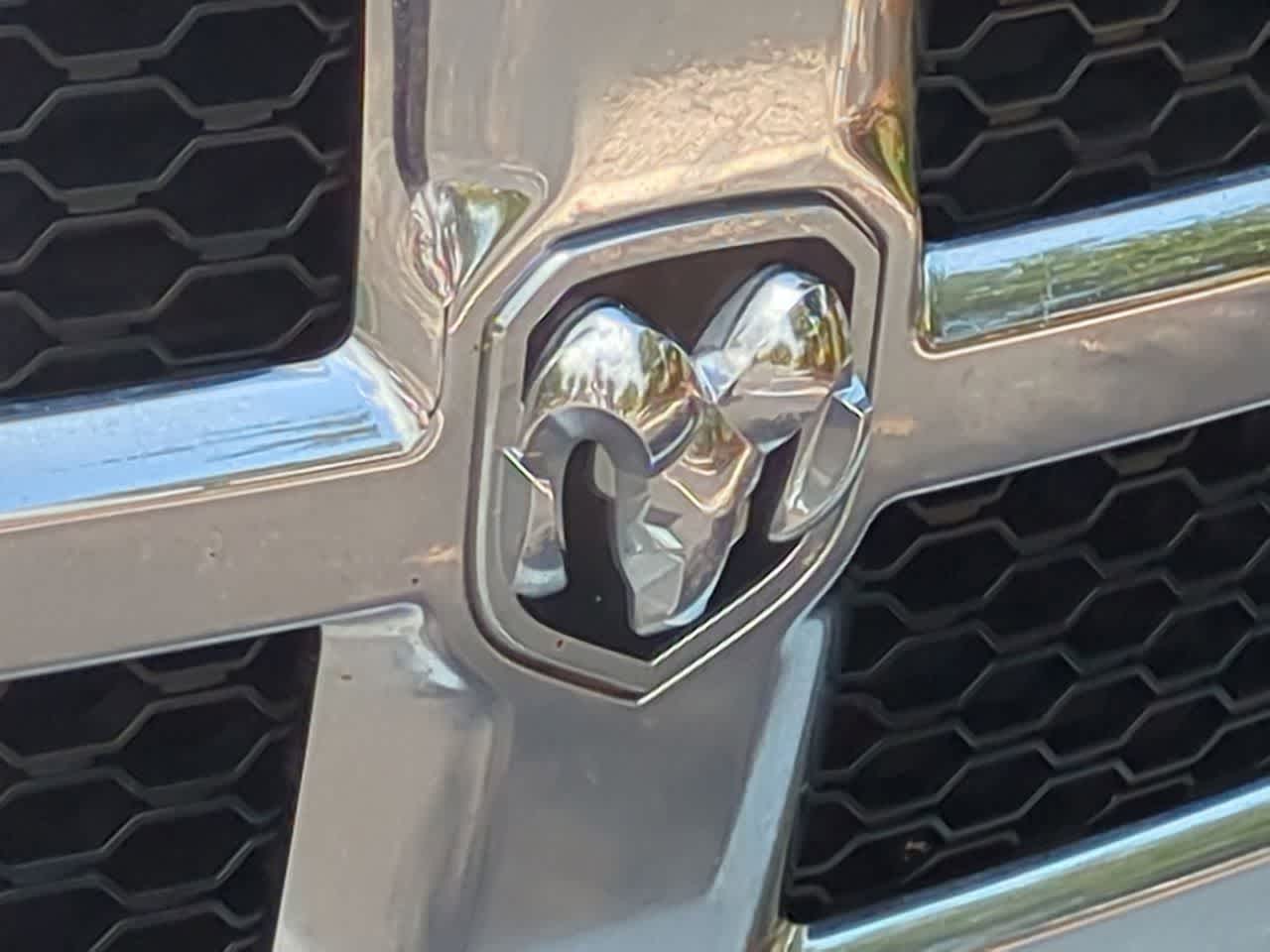 2016 RAM 1500 SLT