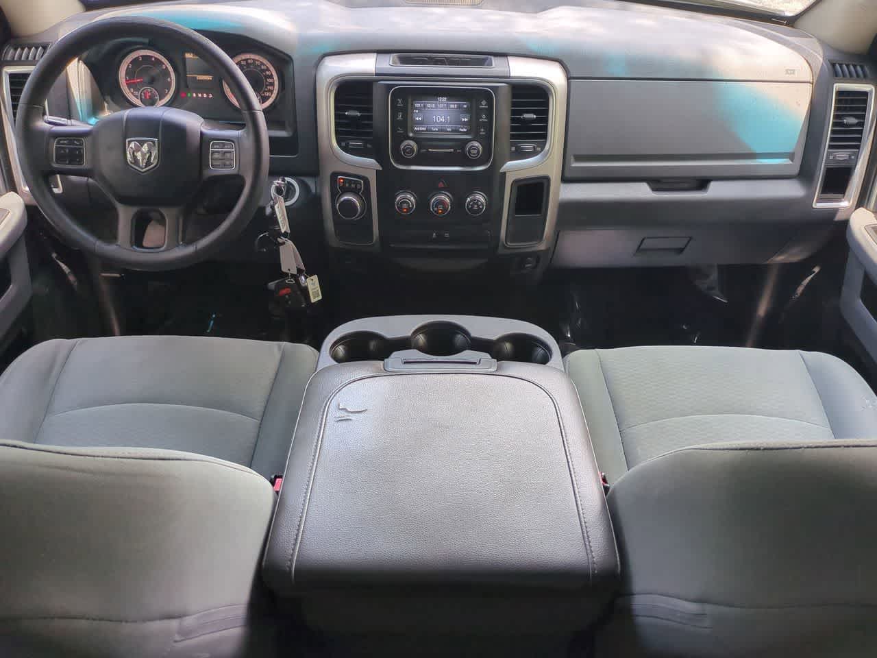 2016 RAM 1500 SLT