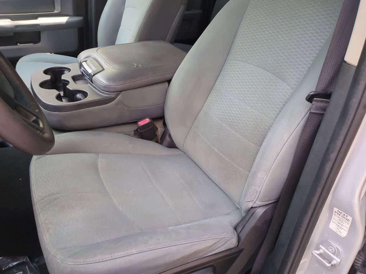 2016 RAM 1500 SLT
