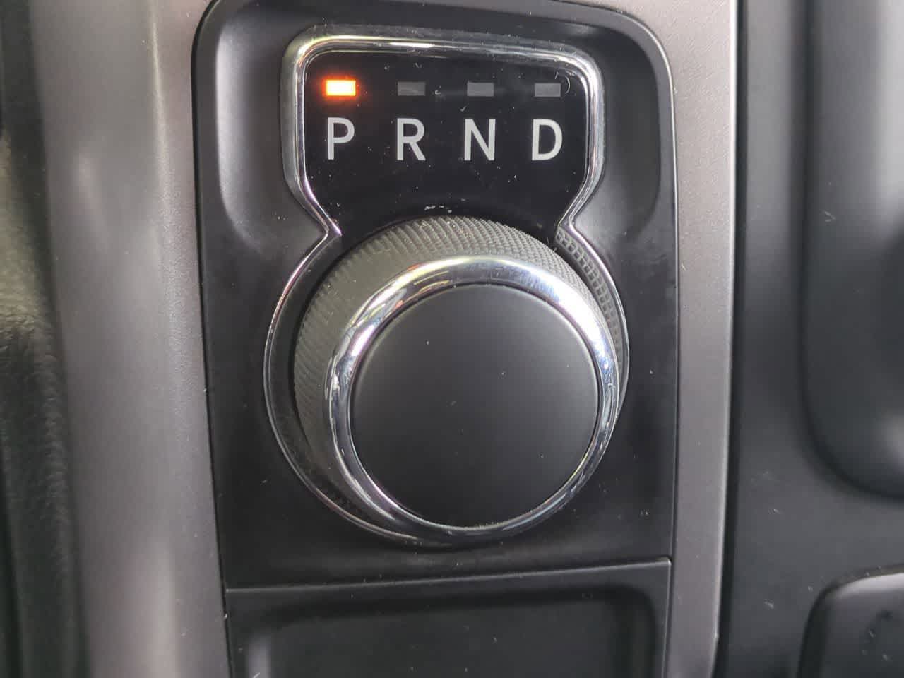 2024 RAM 1500 Classic Warlock Crew Cab 4x2 5'7' Box