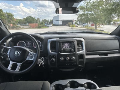 2024 RAM 1500 Classic Warlock Crew Cab 4x2 5'7' Box