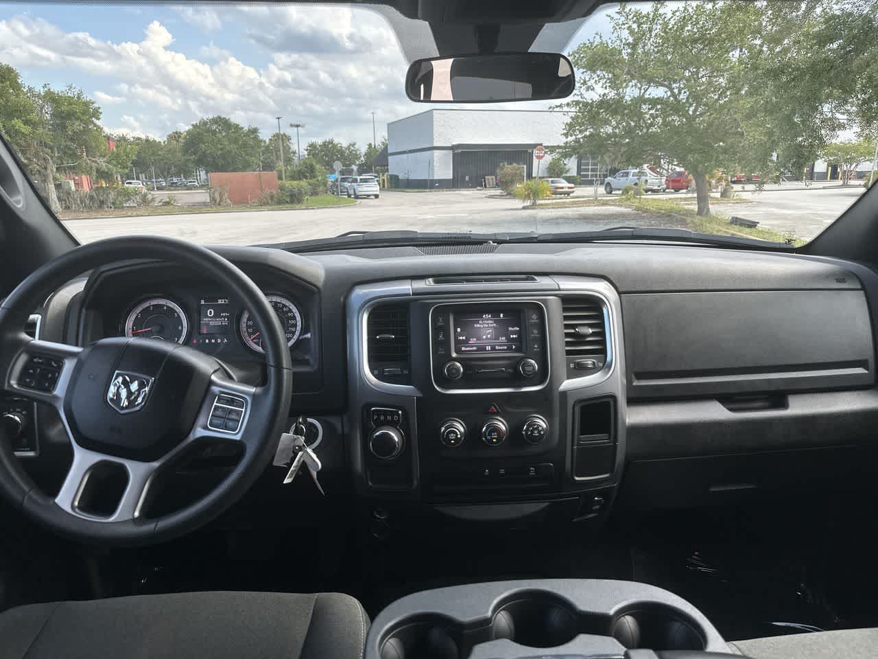 2024 RAM 1500 Classic Warlock Crew Cab 4x2 5'7' Box