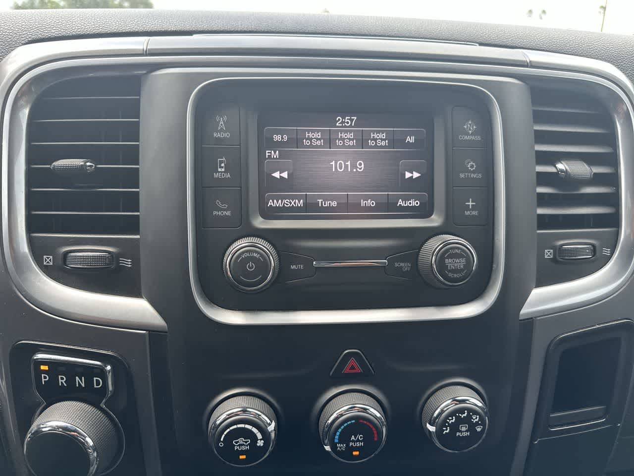 2024 RAM 1500 Classic Warlock Crew Cab 4x2 5'7' Box