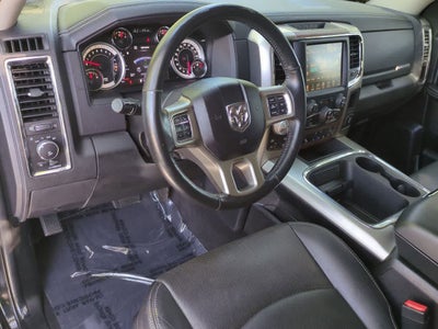 2017 RAM 1500 Laramie Quad Cab 4x4 6'4' Box