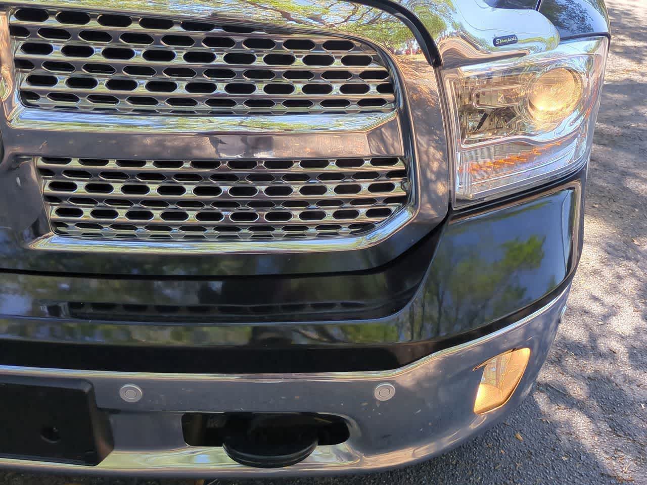 2017 RAM 1500 Laramie Quad Cab 4x4 6'4' Box