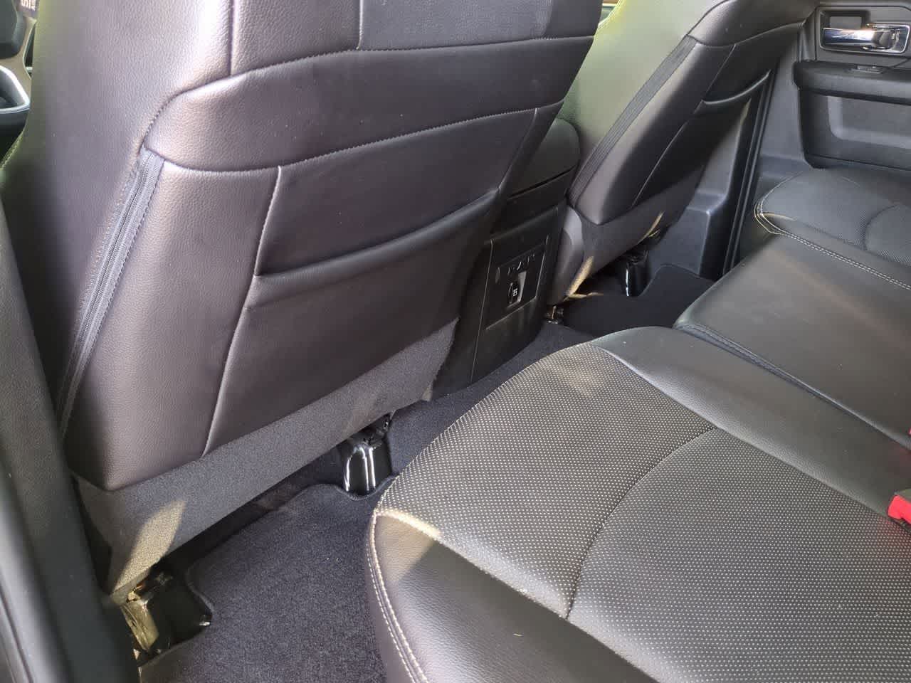 2017 RAM 1500 Laramie Quad Cab 4x4 6'4' Box