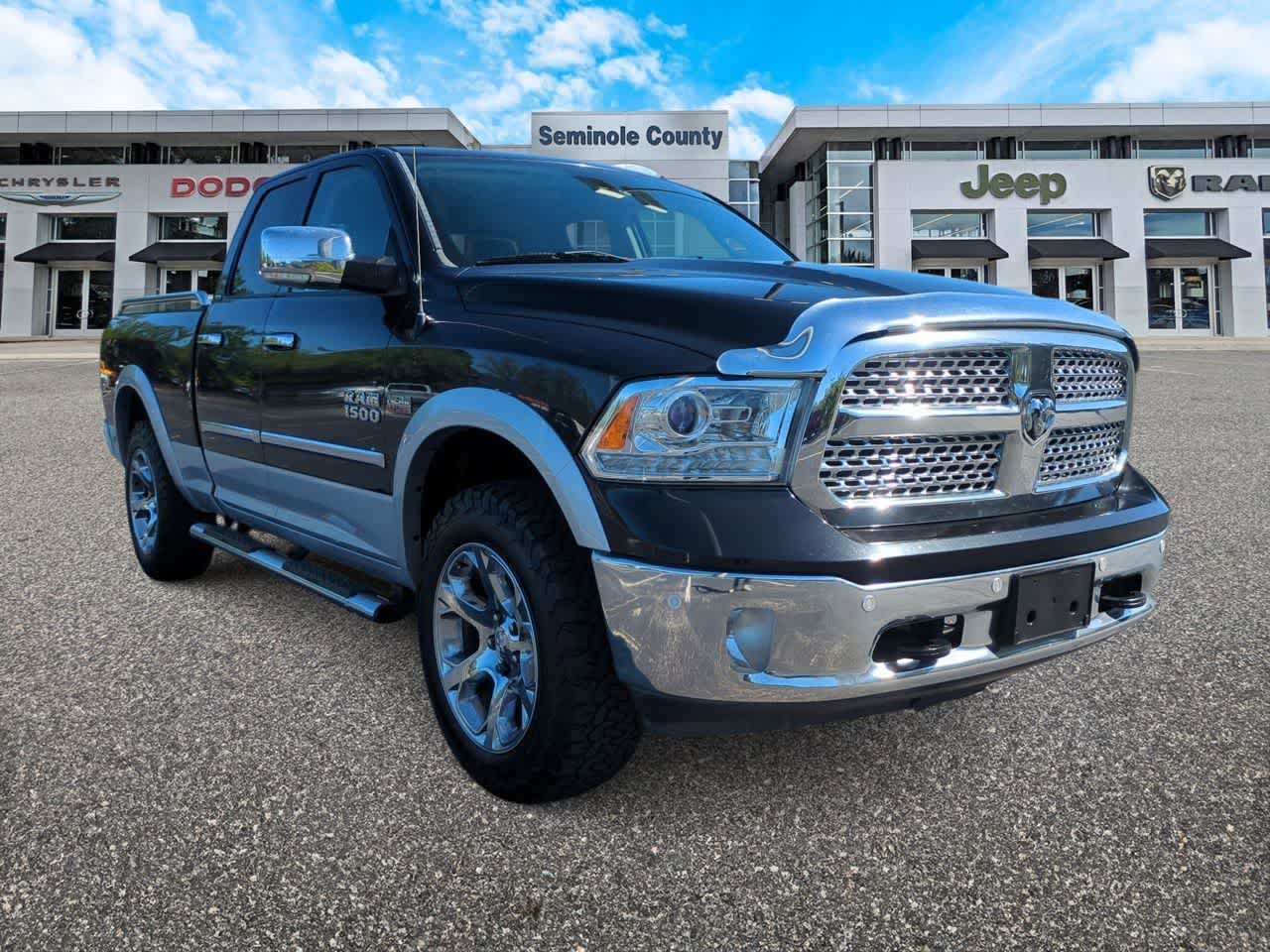2017 RAM 1500 Laramie Quad Cab 4x4 6'4' Box