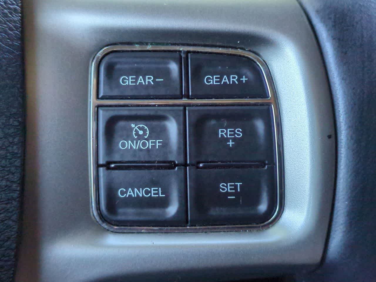 2017 RAM 1500 Laramie Quad Cab 4x4 6'4' Box