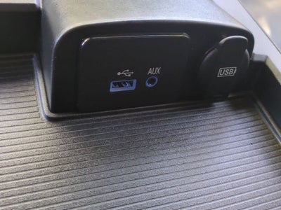 2017 RAM 1500 Laramie Quad Cab 4x4 6'4' Box