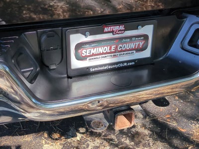 2017 RAM 1500 Laramie Quad Cab 4x4 6'4' Box