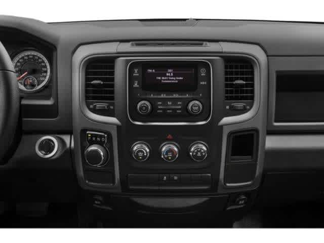 2018 RAM 1500 Express Crew Cab 4x4 5'7' Box