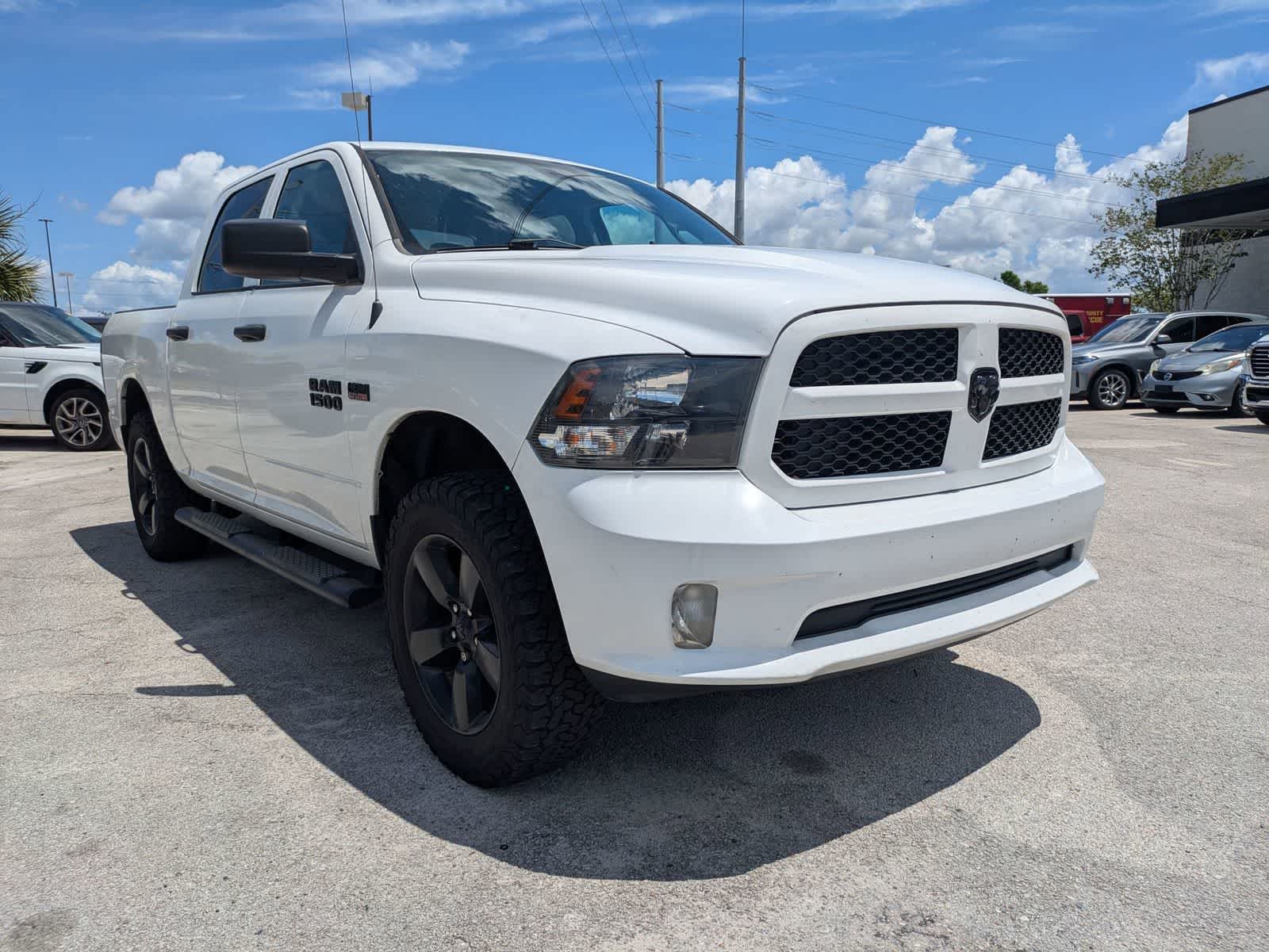 2018 RAM 1500 Express Crew Cab 4x4 5'7' Box