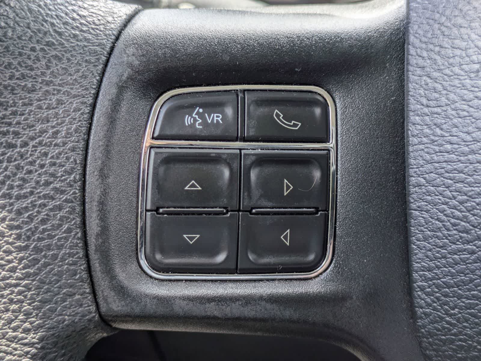 2018 RAM 1500 Express Crew Cab 4x4 5'7' Box