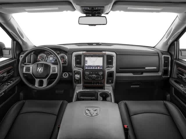 2017 RAM 1500 Laramie Crew Cab 4x4 5'7' Box