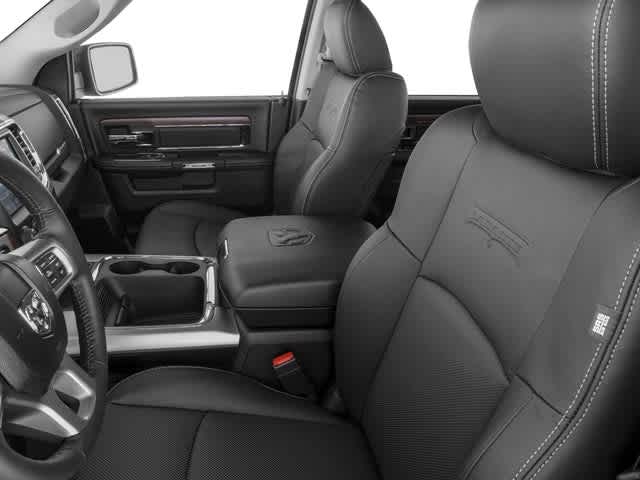 2017 RAM 1500 Laramie Crew Cab 4x4 5'7' Box
