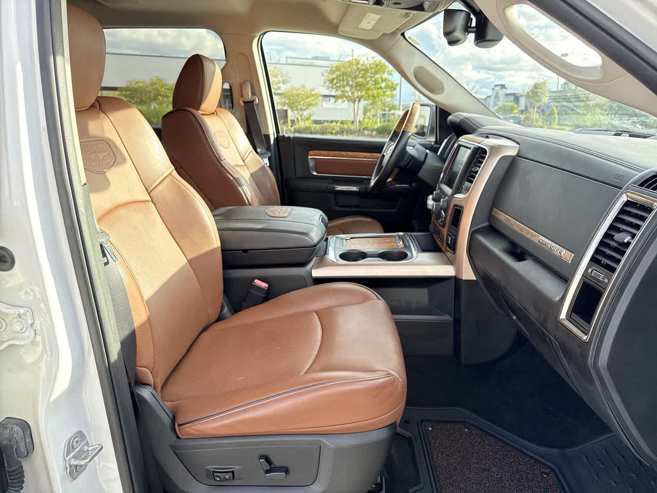 2017 RAM 1500 Longhorn Crew Cab 4x4 5'7' Box