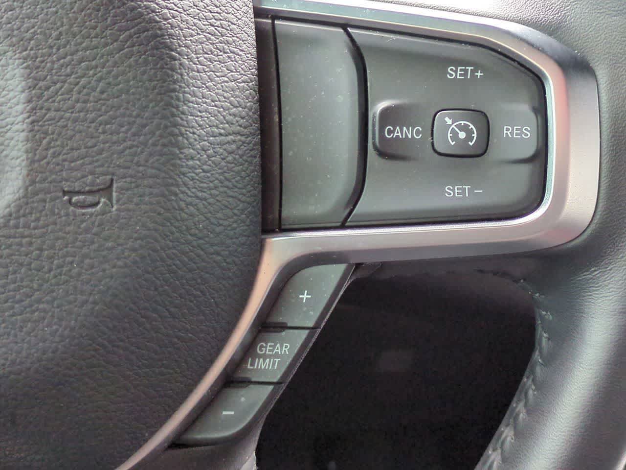 2024 RAM 1500 Big Horn Quad Cab 4x2 6'4' Box