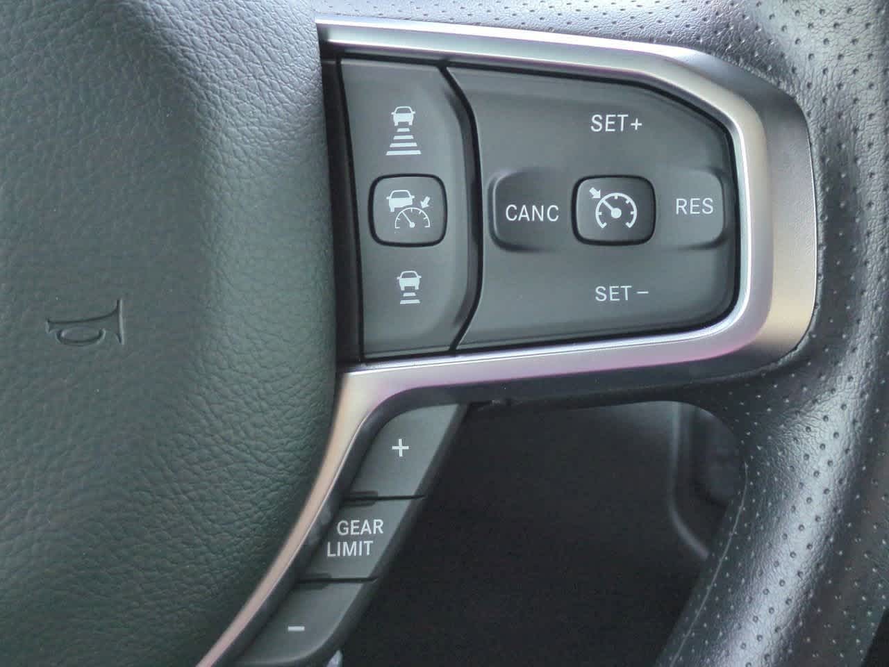 2026 RAM Ram 1500 RAM 1500 EXPRESS CREW CAB 4X2 5'7' BOX