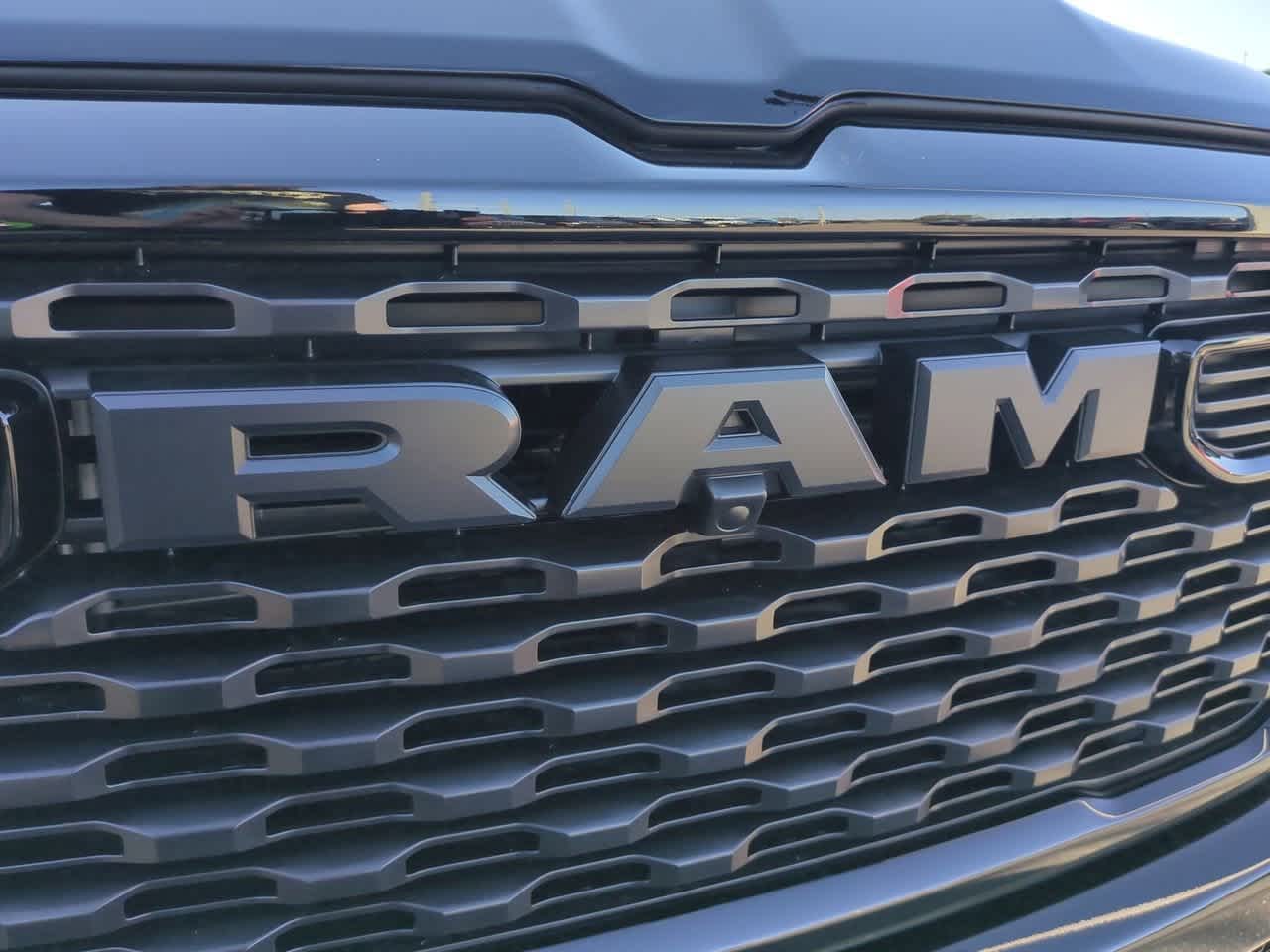 2026 RAM Ram 1500 RAM 1500 EXPRESS CREW CAB 4X2 5'7' BOX
