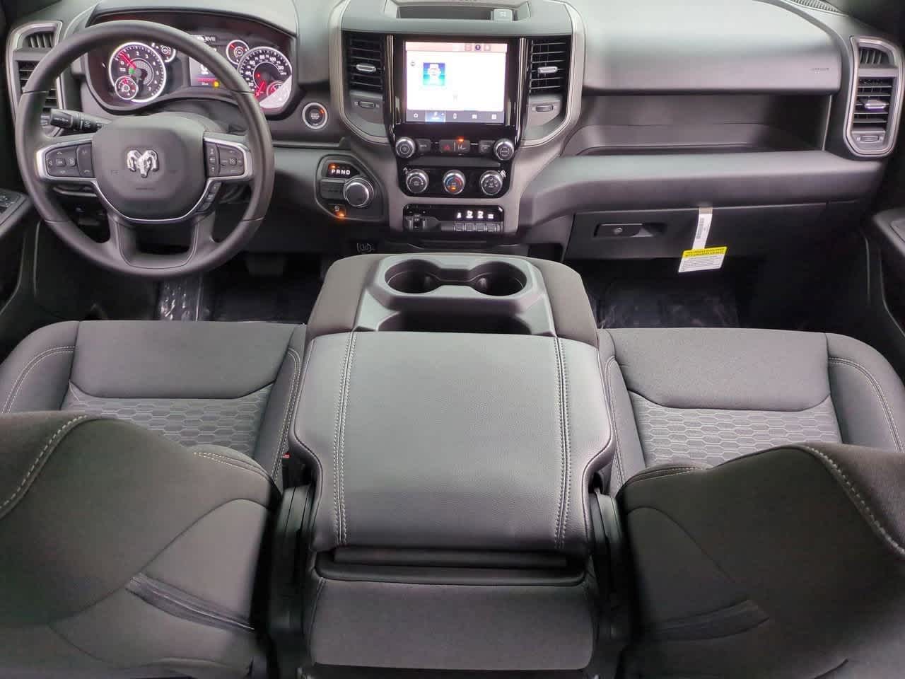 2026 RAM Ram 1500 RAM 1500 EXPRESS CREW CAB 4X2 5'7' BOX