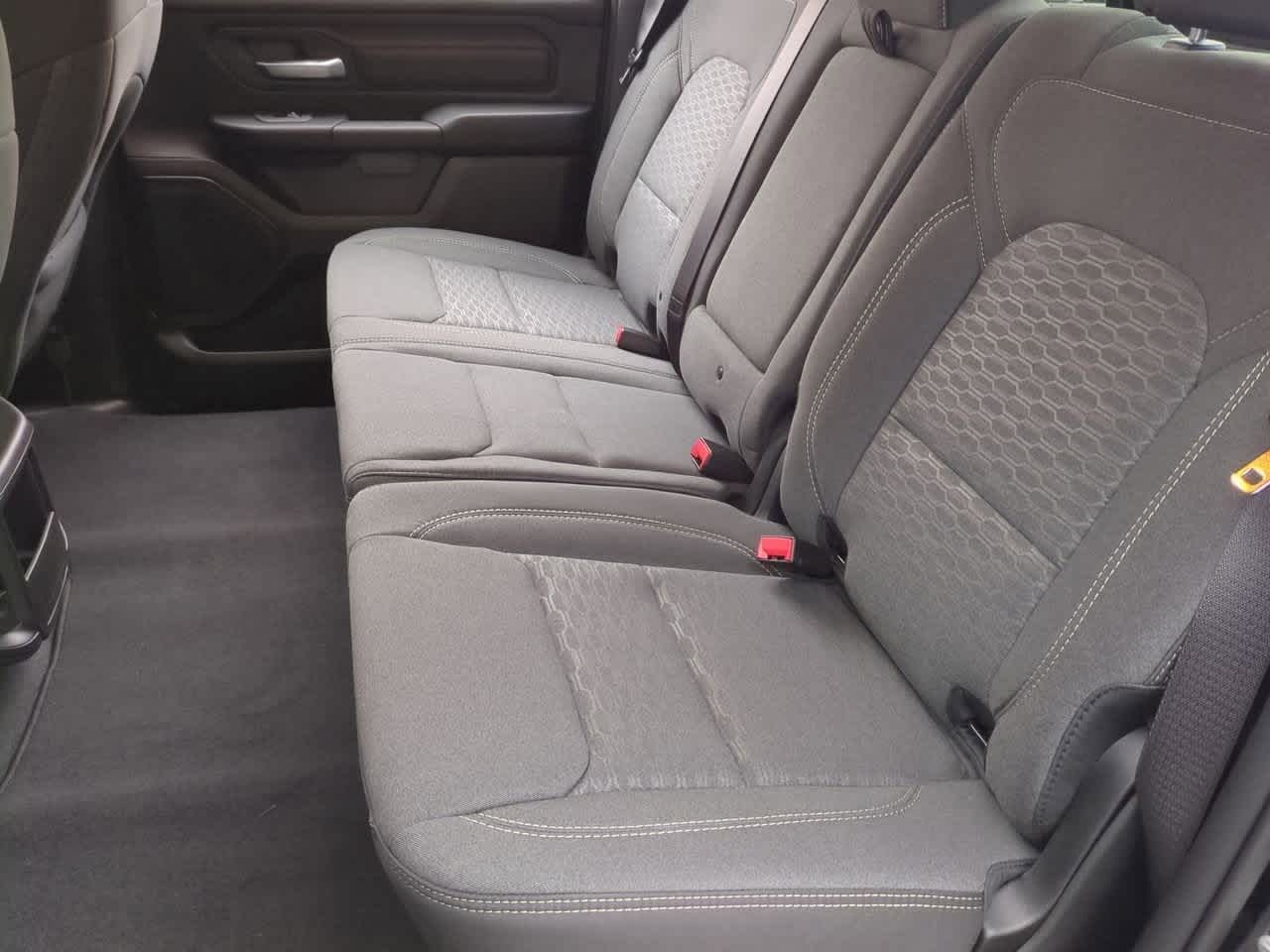 2026 RAM Ram 1500 RAM 1500 EXPRESS CREW CAB 4X2 5'7' BOX