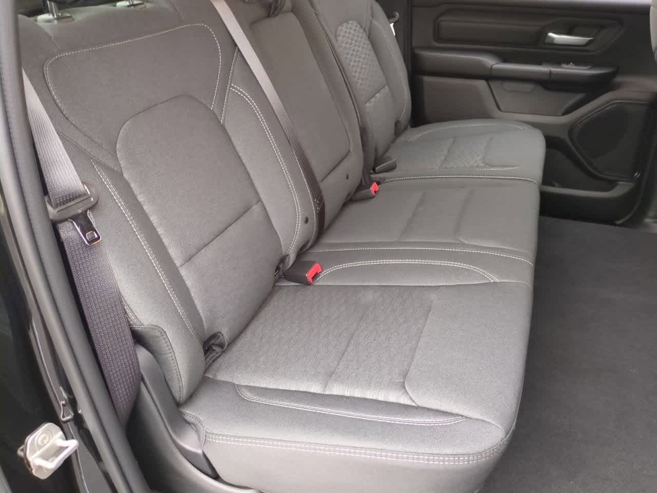 2026 RAM Ram 1500 RAM 1500 EXPRESS CREW CAB 4X2 5'7' BOX