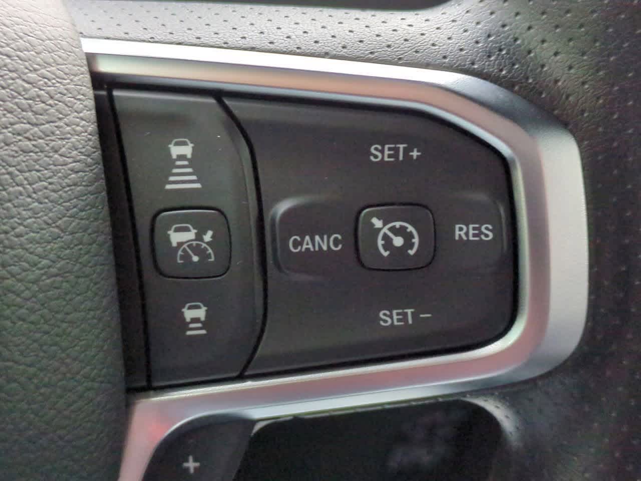 2026 RAM Ram 1500 RAM 1500 EXPRESS CREW CAB 4X2 5'7' BOX