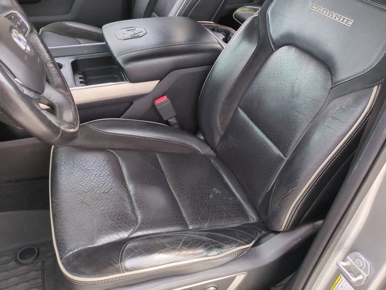 2019 RAM 1500 Laramie Crew Cab 4x2 5'7' Box