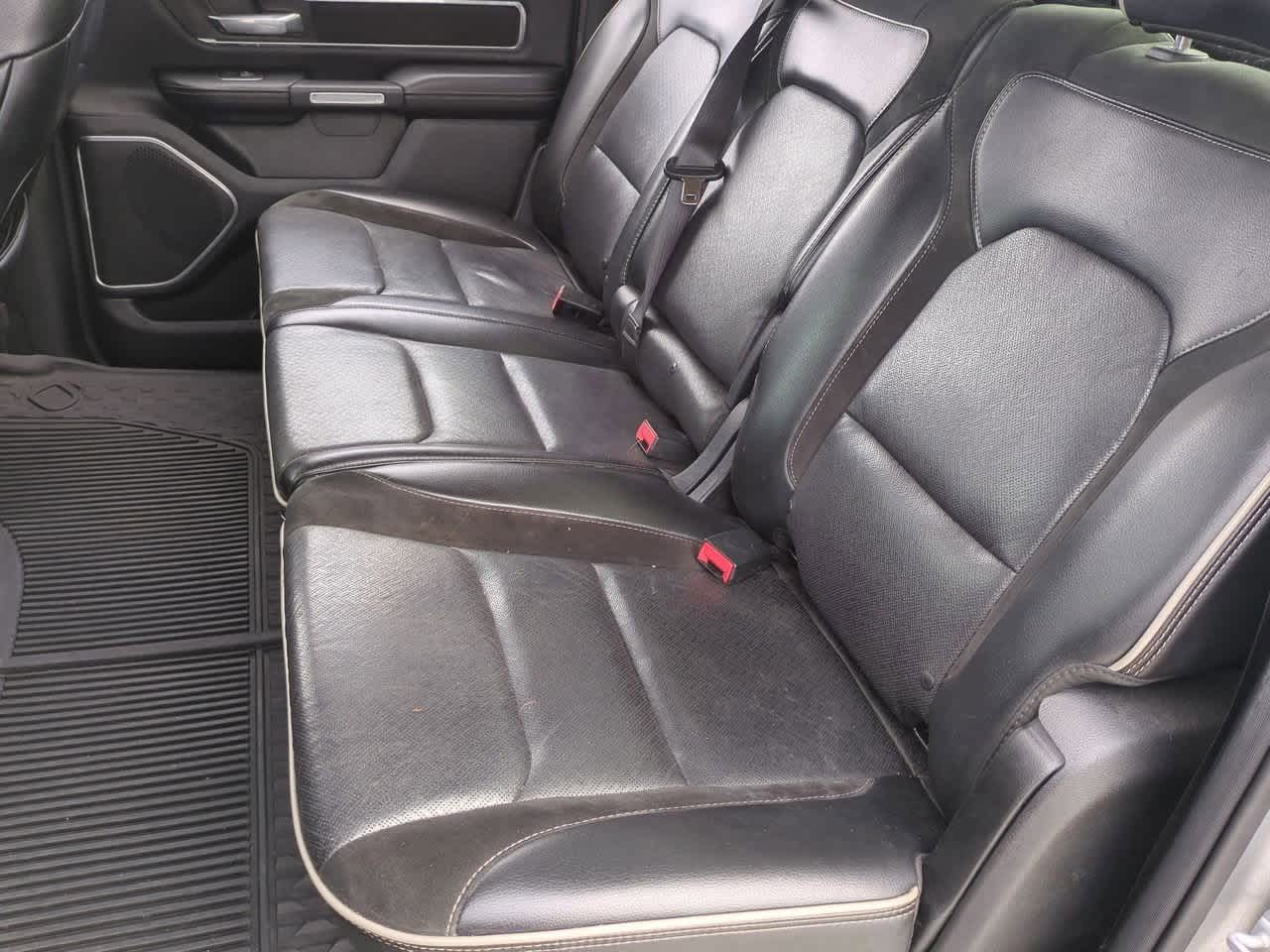 2019 RAM 1500 Laramie Crew Cab 4x2 5'7' Box