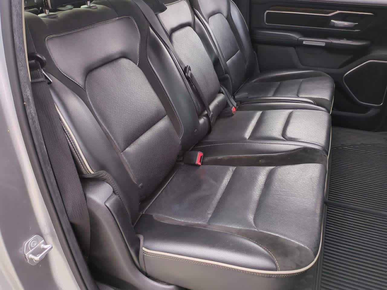 2019 RAM 1500 Laramie Crew Cab 4x2 5'7' Box