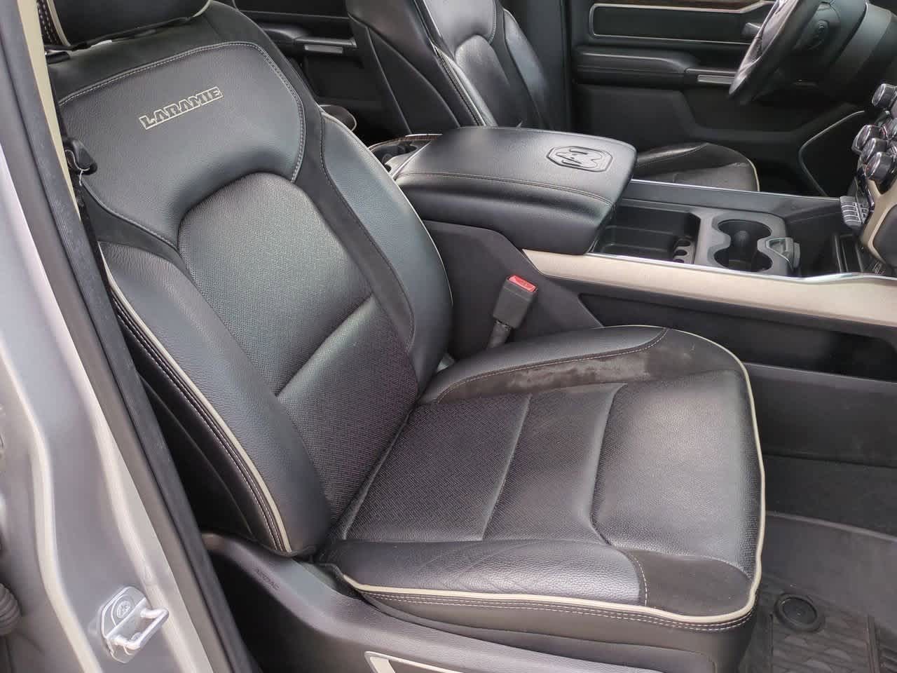 2019 RAM 1500 Laramie Crew Cab 4x2 5'7' Box