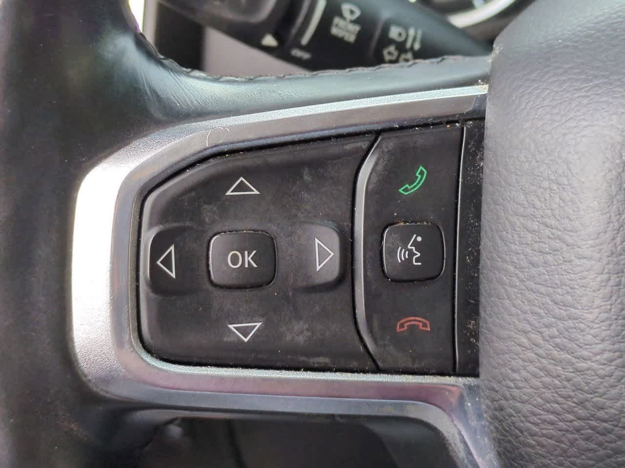 2019 RAM 1500 Laramie Crew Cab 4x2 5'7' Box