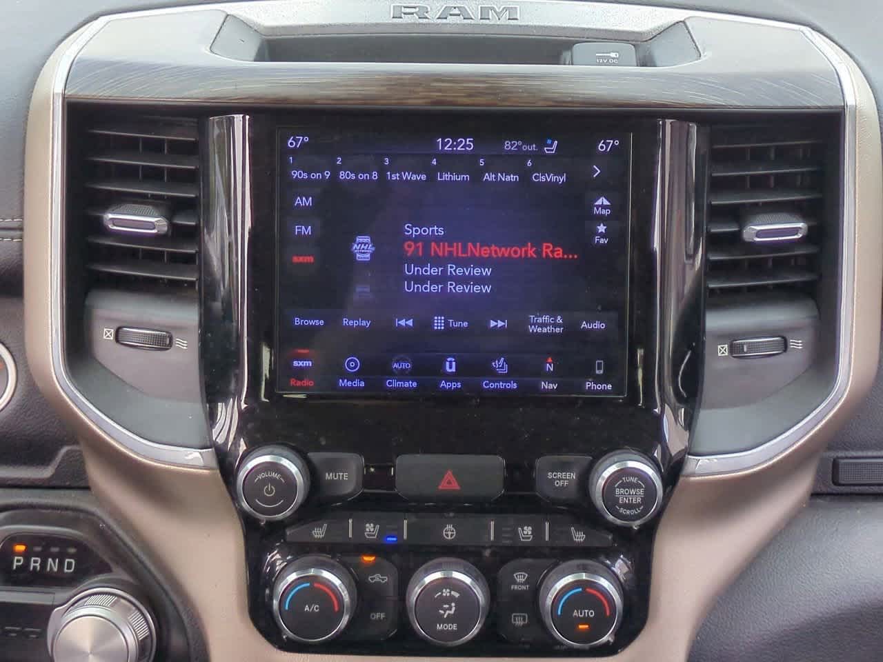 2019 RAM 1500 Laramie Crew Cab 4x2 5'7' Box