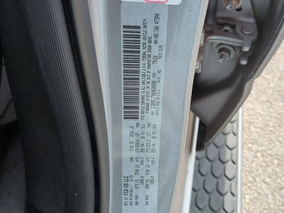 2019 RAM 1500 Laramie Crew Cab 4x2 5'7' Box