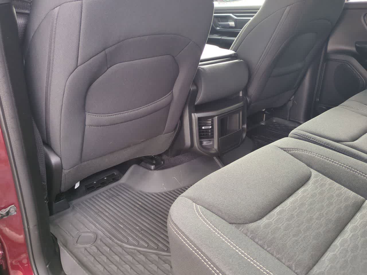 2025 RAM 1500 Big Horn Crew Cab 4x4 5'7' Box
