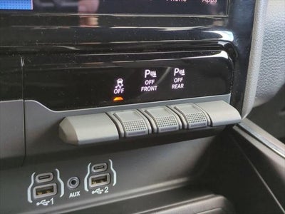 2025 RAM 1500 Big Horn Crew Cab 4x4 5'7' Box