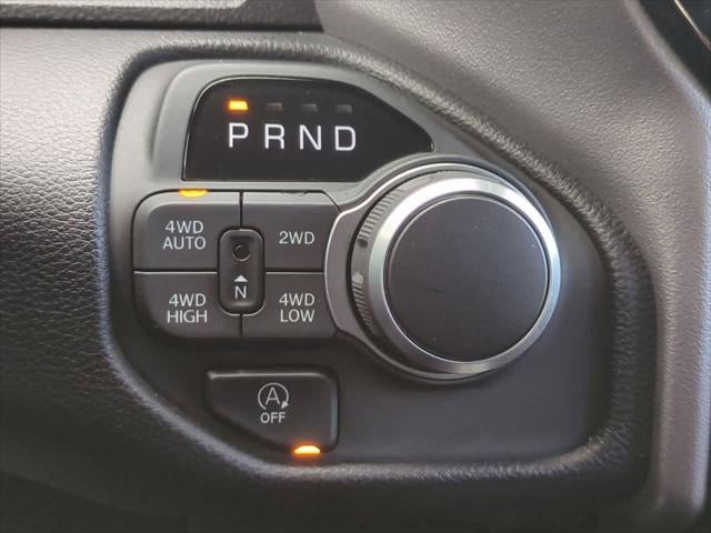 2025 RAM 1500 Big Horn Crew Cab 4x4 5'7' Box