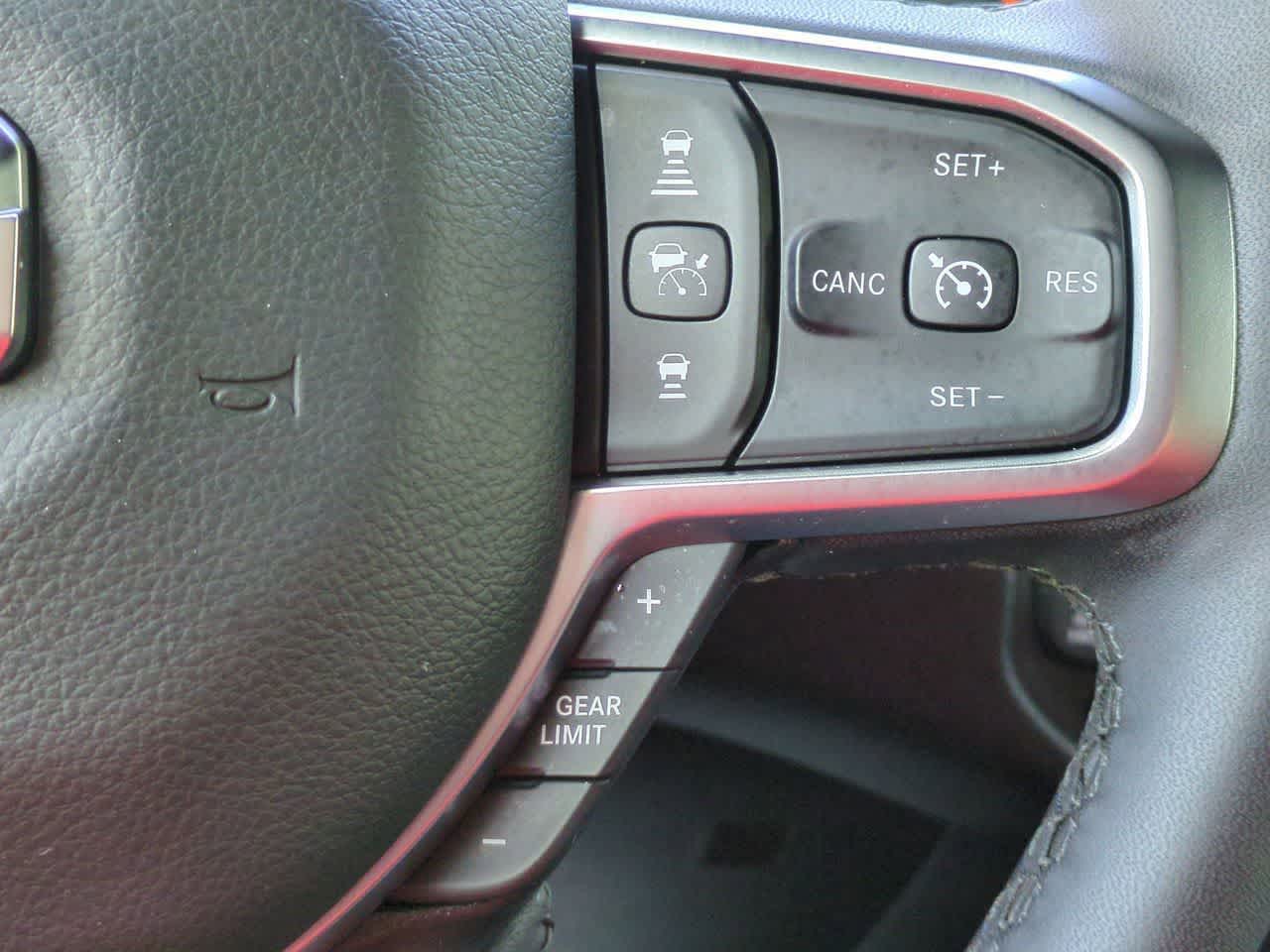 2026 RAM 1500 Big Horn Crew Cab 4x4 5'7' Box