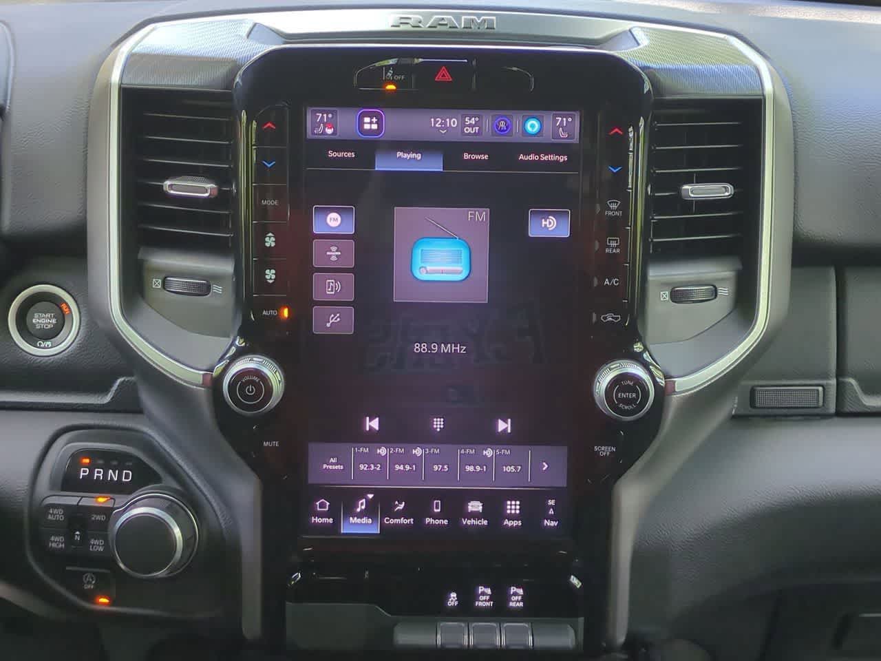 2026 RAM 1500 Big Horn Crew Cab 4x4 5'7' Box