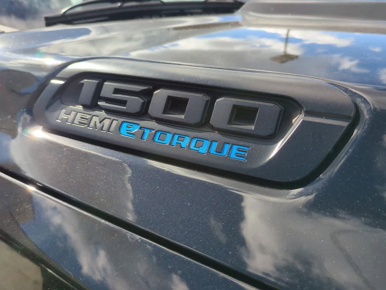 2021 RAM 1500 Big Horn Crew Cab 4x4 5'7' Box