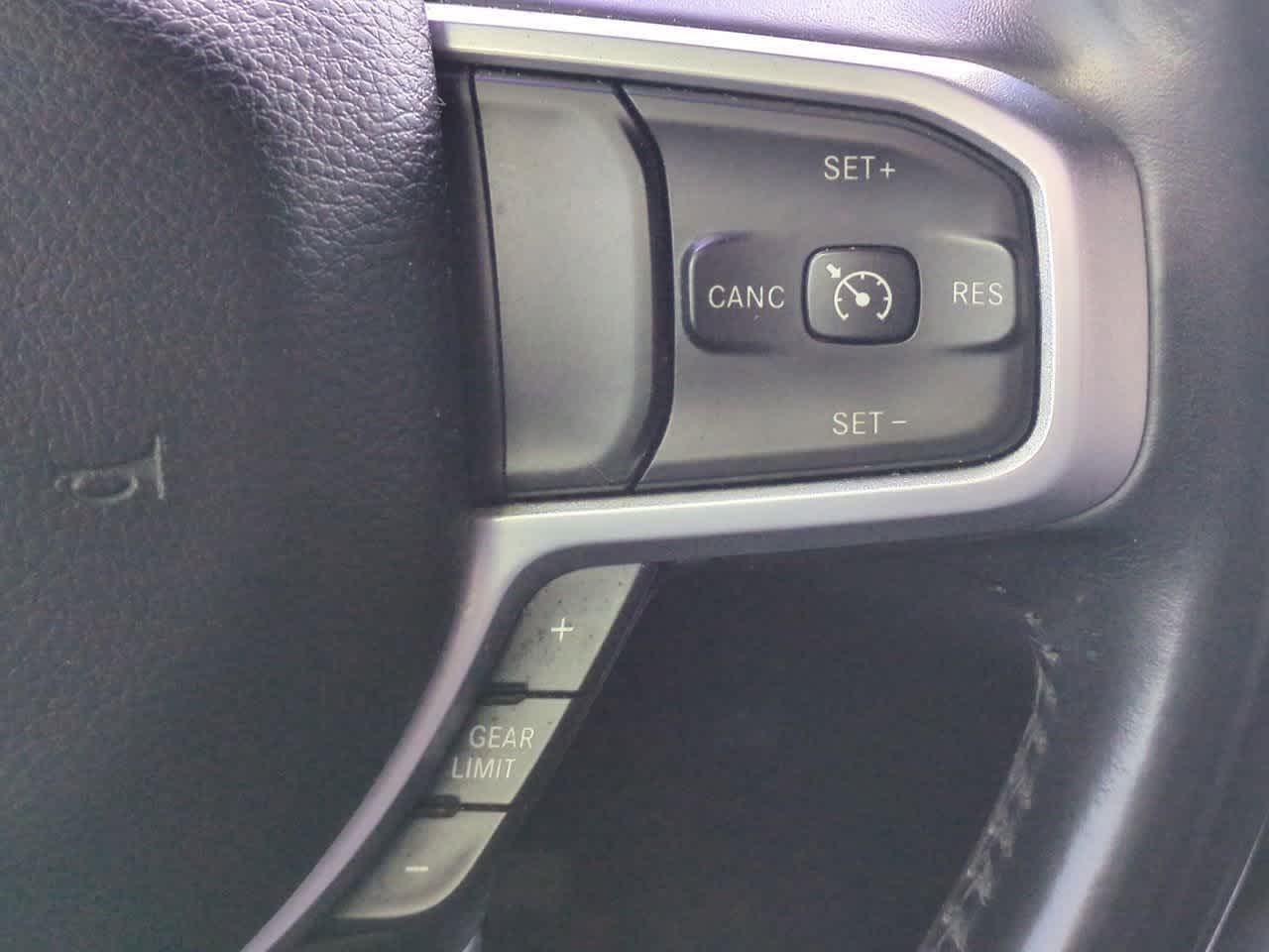 2021 RAM 1500 Big Horn Crew Cab 4x4 5'7' Box